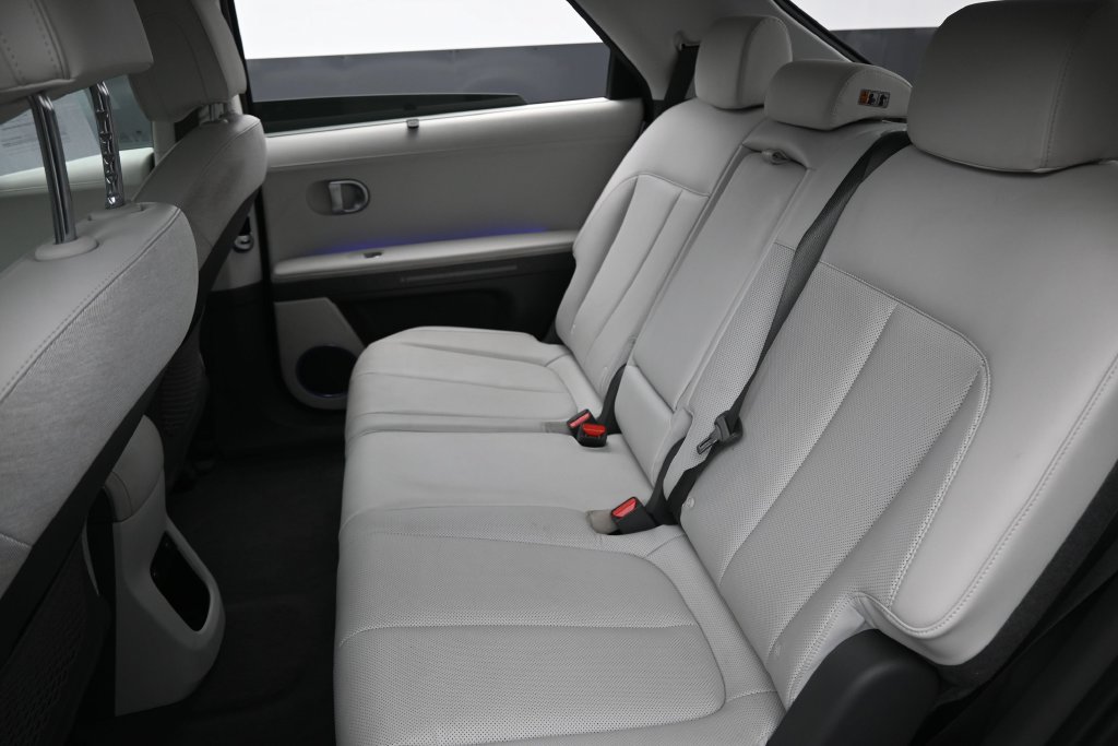 Used 2023 Hyundai Ioniq 5 Limited AWD/4WD image 31
