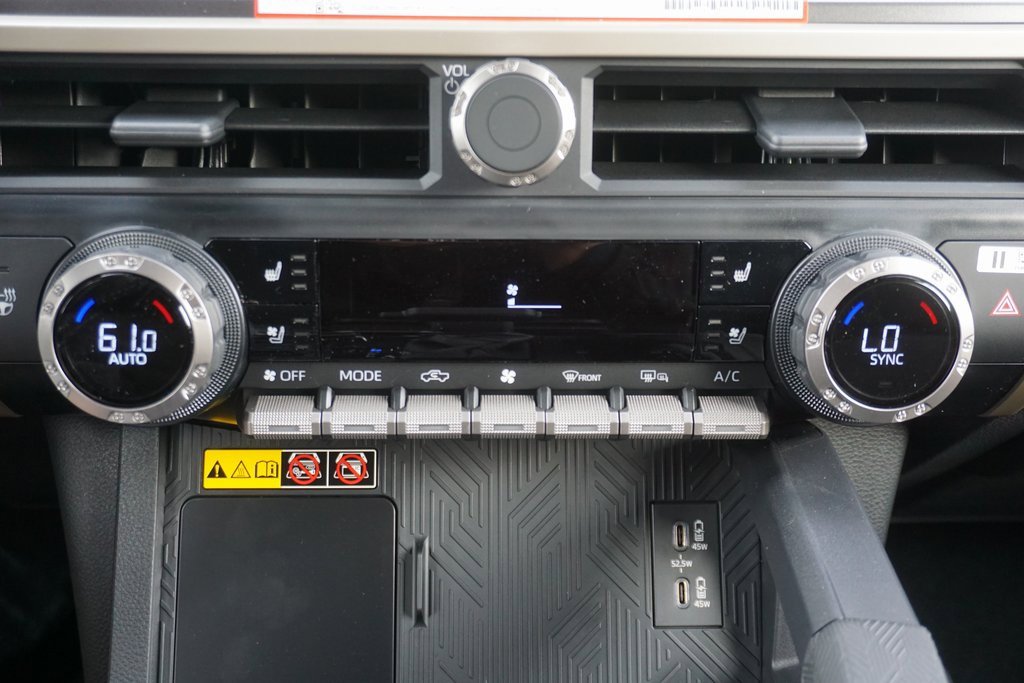 New 2025 Toyota Tacoma TRD Off-Road image 15