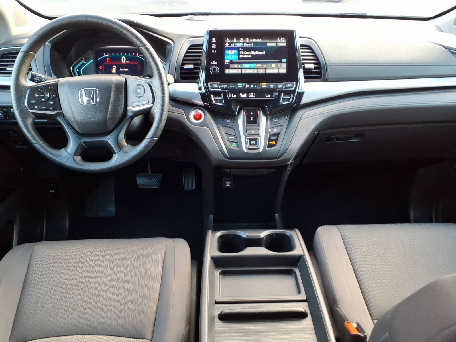 Used 2018 Honda Odyssey EX image 11
