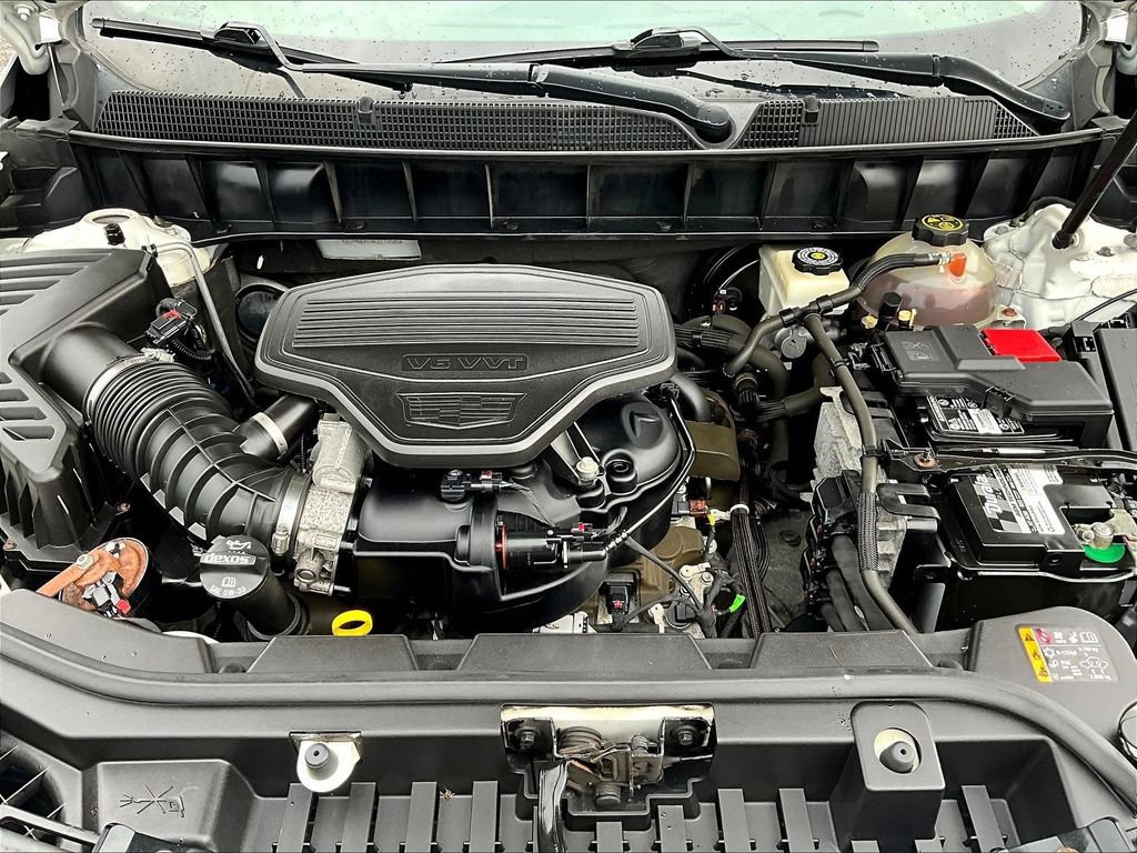 Used 2017 Cadillac XT5 Luxury w/ Driver Awareness Package AWD/4WD image 33