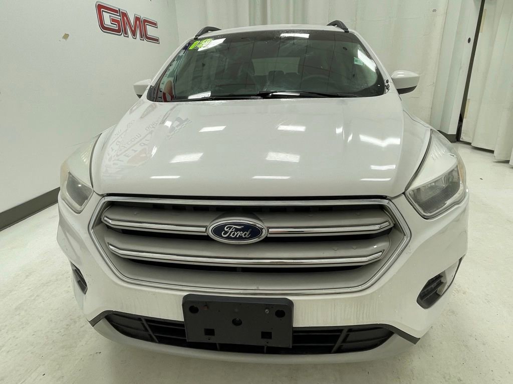 Used 2018 Ford Escape SE video 2