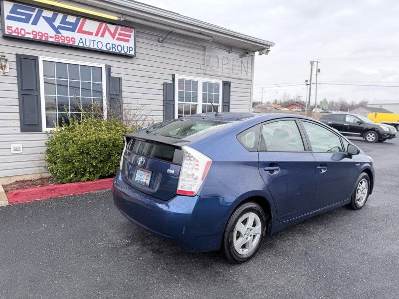 Used 2010 Toyota Prius Five FWD image 3