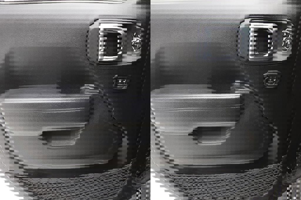 Used 2023 Jeep Wrangler Unlimited w/ Cold Weather Group image 14