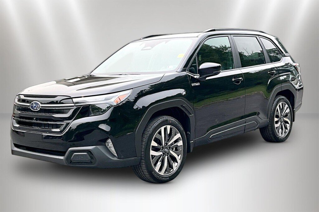 New 2026 Subaru Forester Touring AWD/4WD image 2