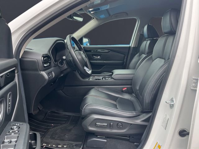 Used 2025 Honda Pilot EX-L image 9