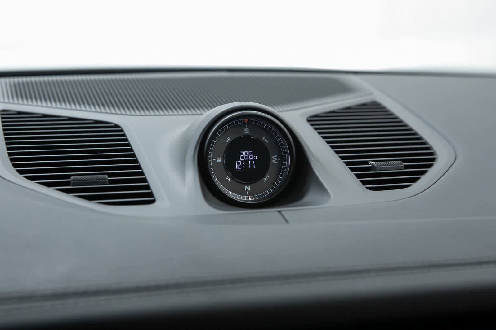 Certified 2025 Porsche Cayenne Turbo image 7