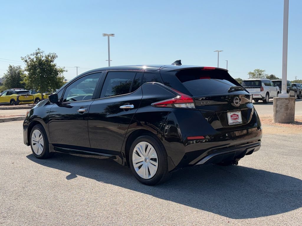 Used 2025 Nissan Leaf S FWD image 6