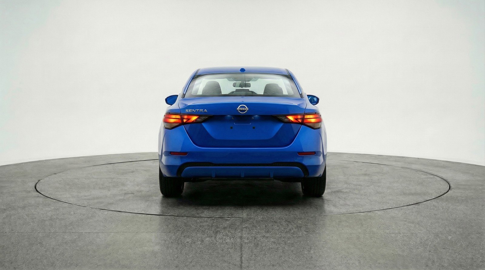 Used 2025 Nissan Sentra SV image 7