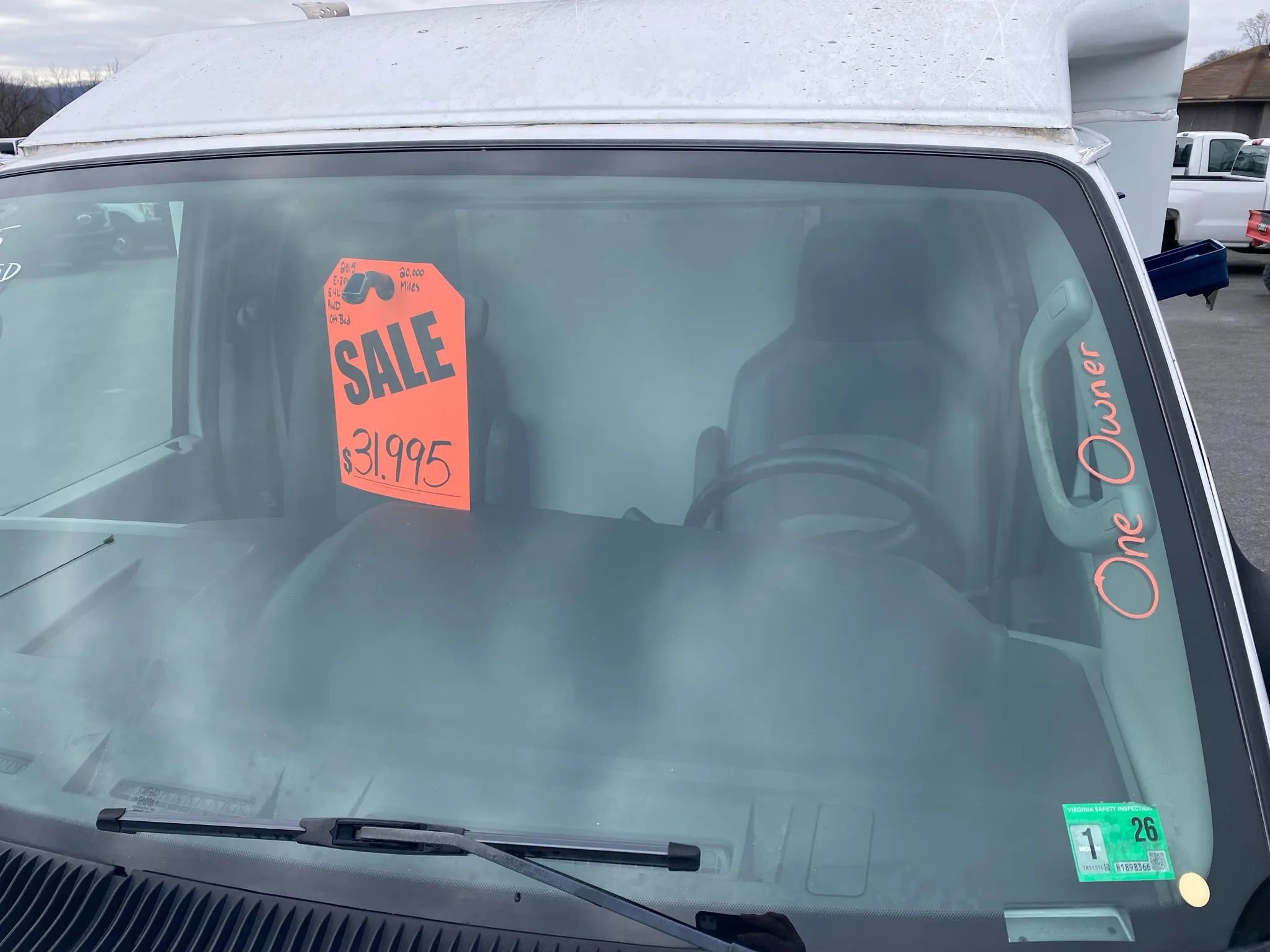 Used 2015 Ford E-350 and Econoline 350 Super Duty w/ Power Windows & Locks Group RWD image 4