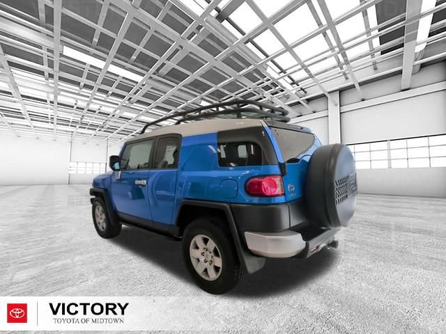 Used 2007 Toyota FJ Cruiser 4WD w/ Upgrade Pkg 2 image 9