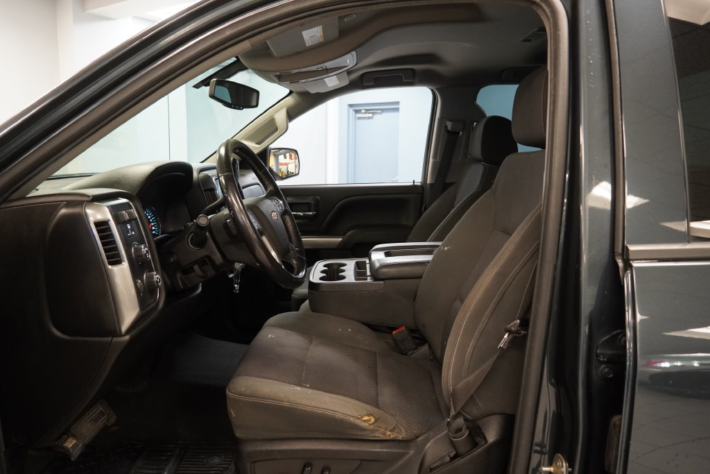 Used 2019 Chevrolet Silverado 1500 LT w/ All Star Edition AWD/4WD image 5
