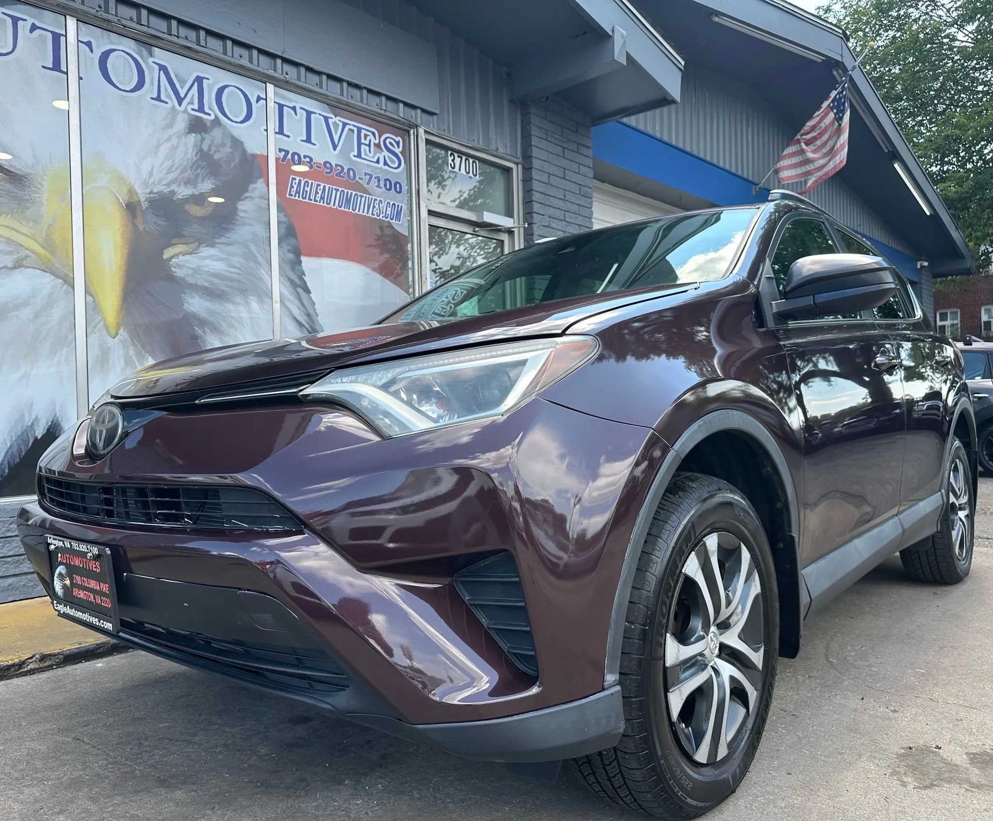 Used 2017 Toyota RAV4 LE w/ All Weather Liner Package image 7