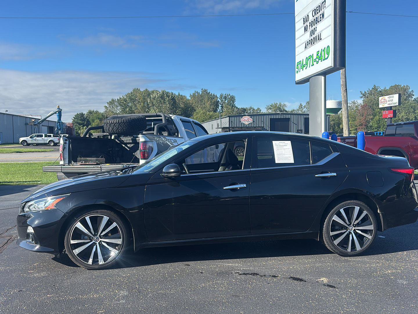Used 2019 Nissan Altima 2.5 Platinum AWD/4WD image 3