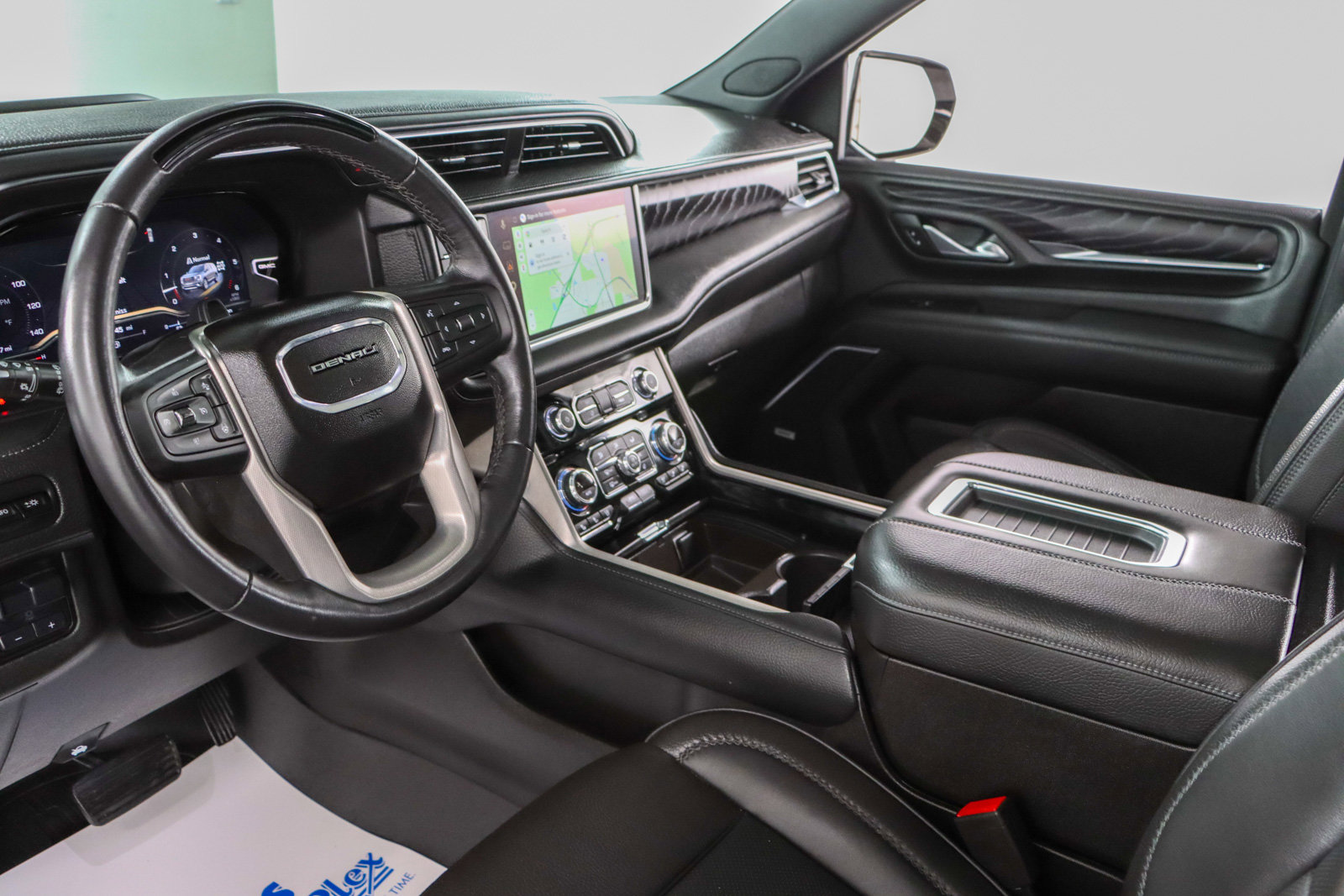 Used 2023 GMC Yukon Denali image 29