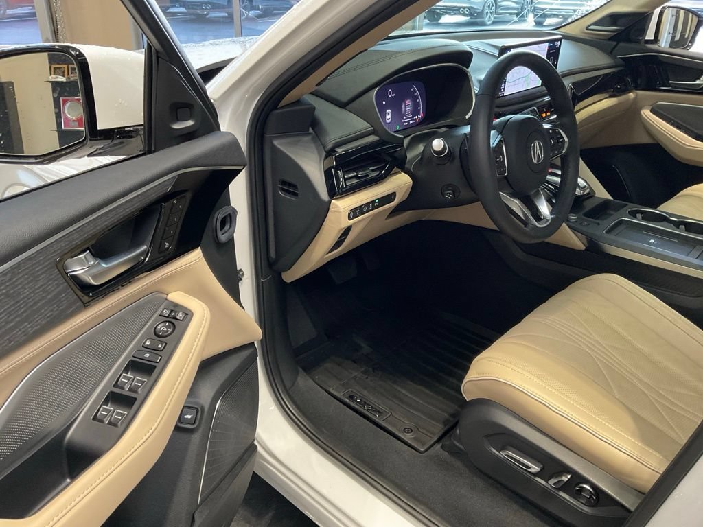 Certified 2026 Acura MDX w/ Advance Package AWD/4WD image 9