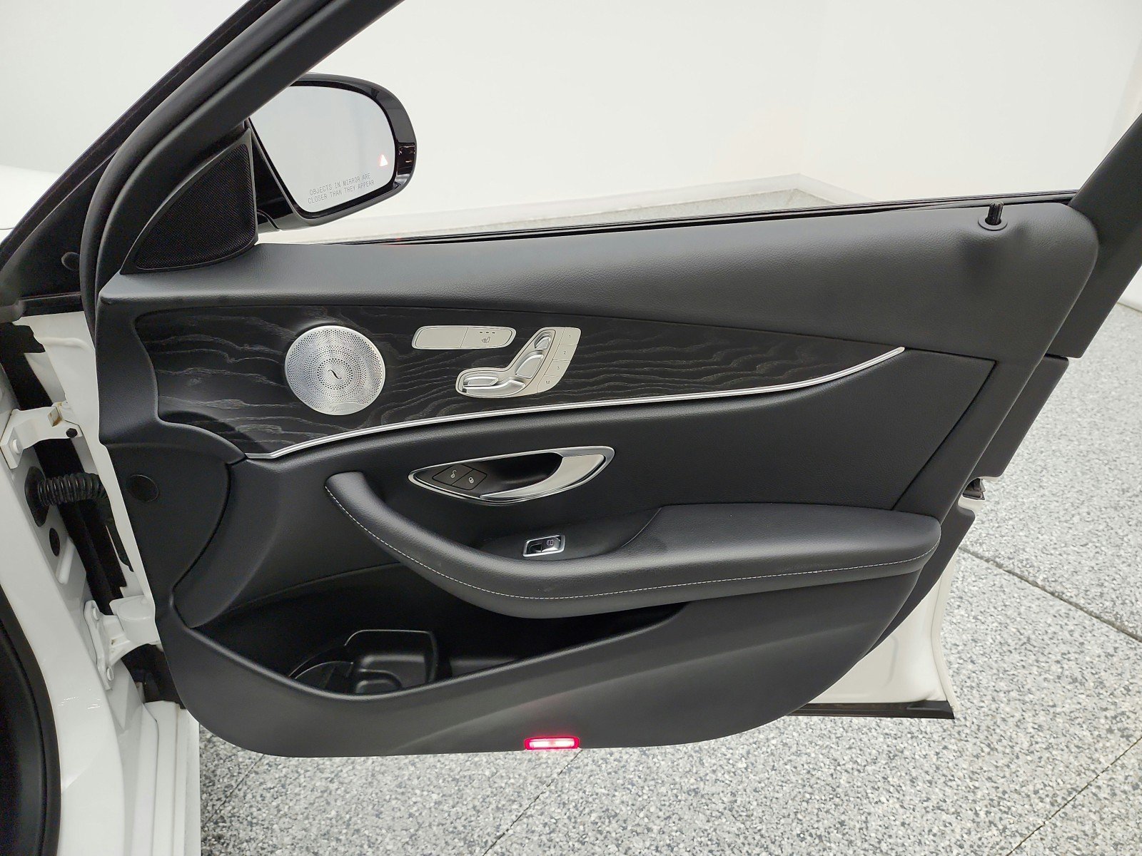 Used 2019 Mercedes-Benz E 300 image 21