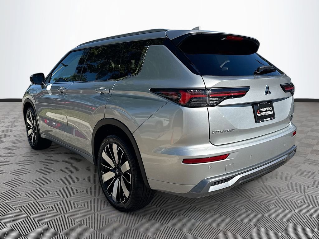 New 2026 Mitsubishi Outlander SEL image 7