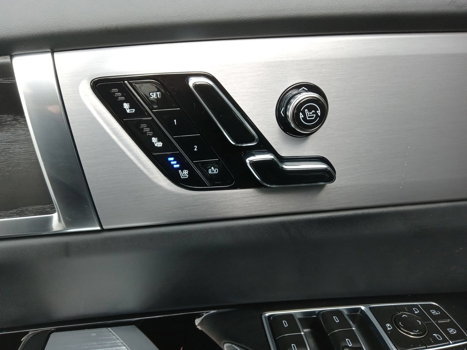 New 2026 Cadillac Vistiq Sport AWD/4WD image 10