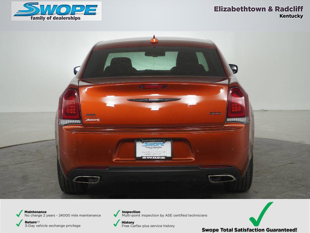 Certified 2021 Chrysler 300 Touring L image 4