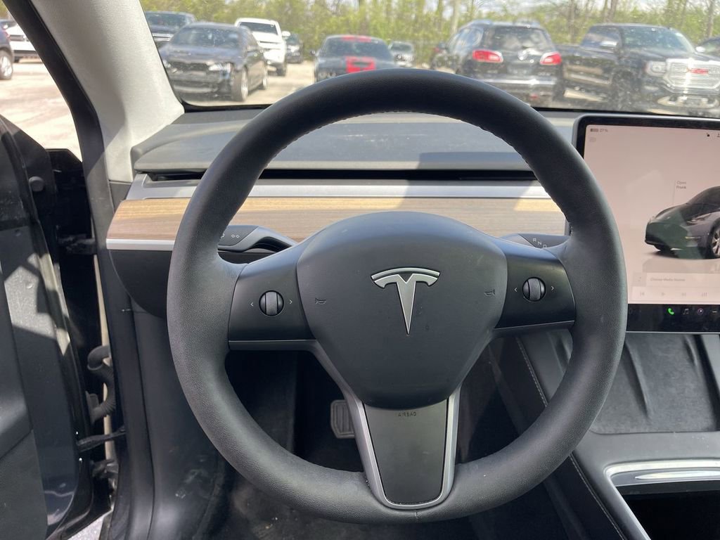 Used 2023 Tesla Model Y Long Range image 4