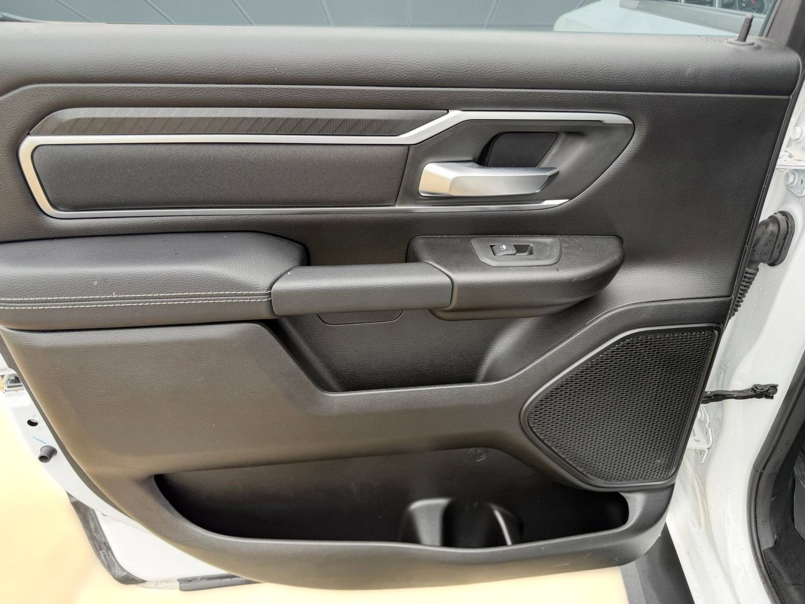 Used 2025 RAM 1500 Lone Star image 27