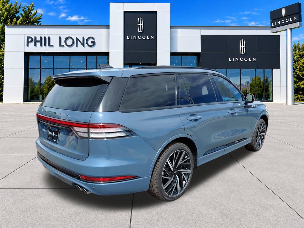 New 2026 Lincoln Aviator Black Label w/ Jet Appearance Package AWD/4WD image 9