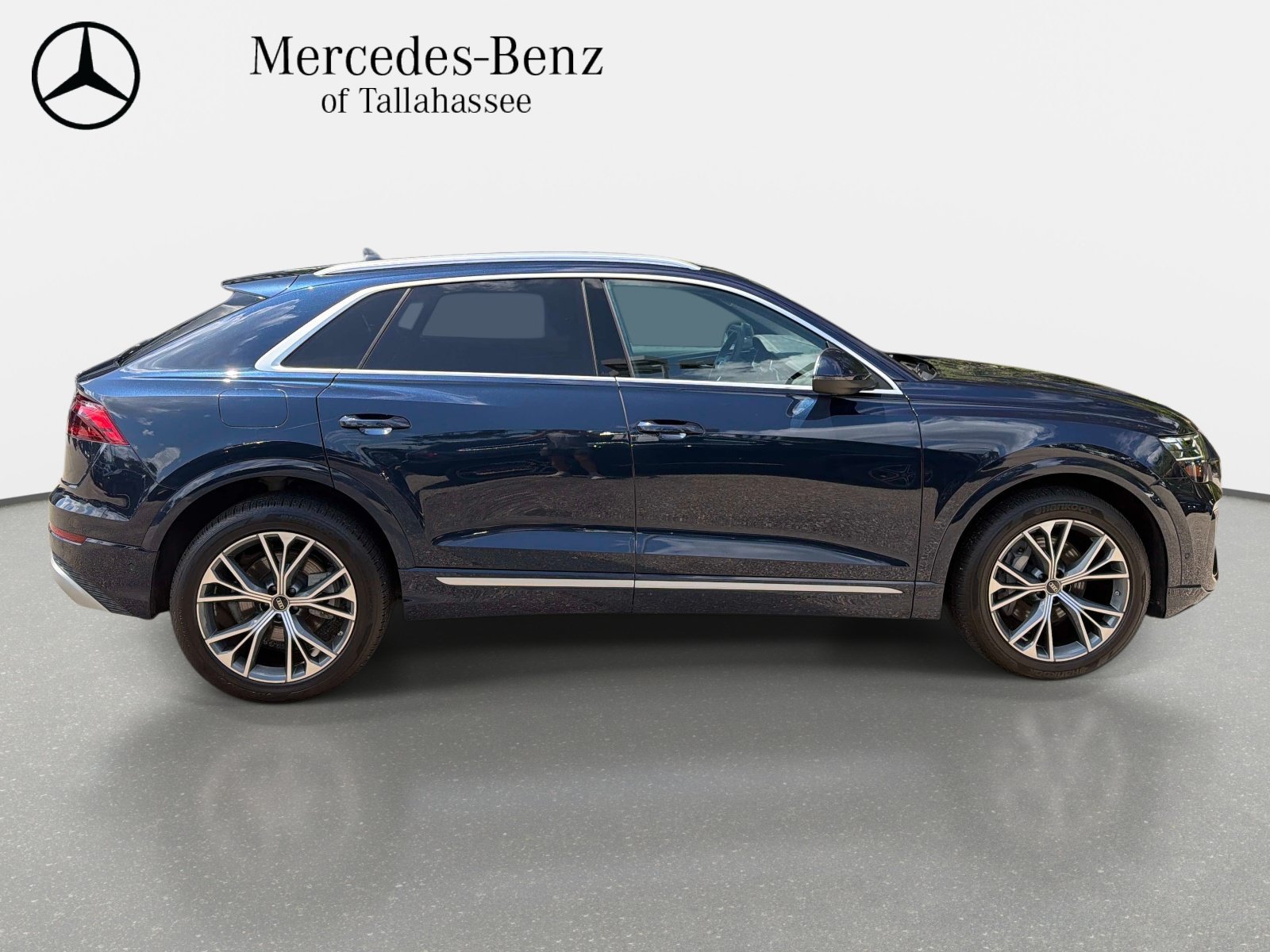 Used 2025 Audi Q8 Prestige AWD/4WD image 4