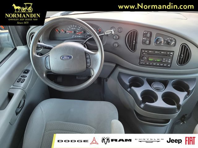 Used 2008 Ford E-350 and Econoline 350 XL RWD image 7