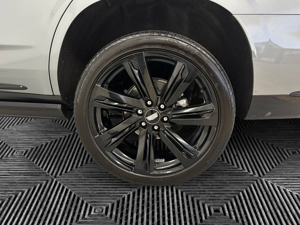 Used 2025 Cadillac Escalade Sport Platinum w/ LPO, Floor Liner Package AWD/4WD image 14