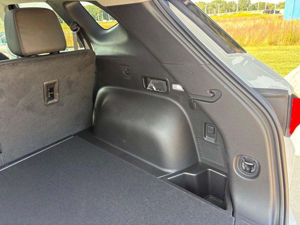 New 2026 Chevrolet Blazer LT w/ LPO, Arctic Package FWD image 46