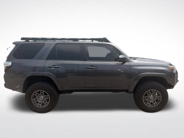 Used 2019 Toyota 4Runner SR5 AWD/4WD image 12