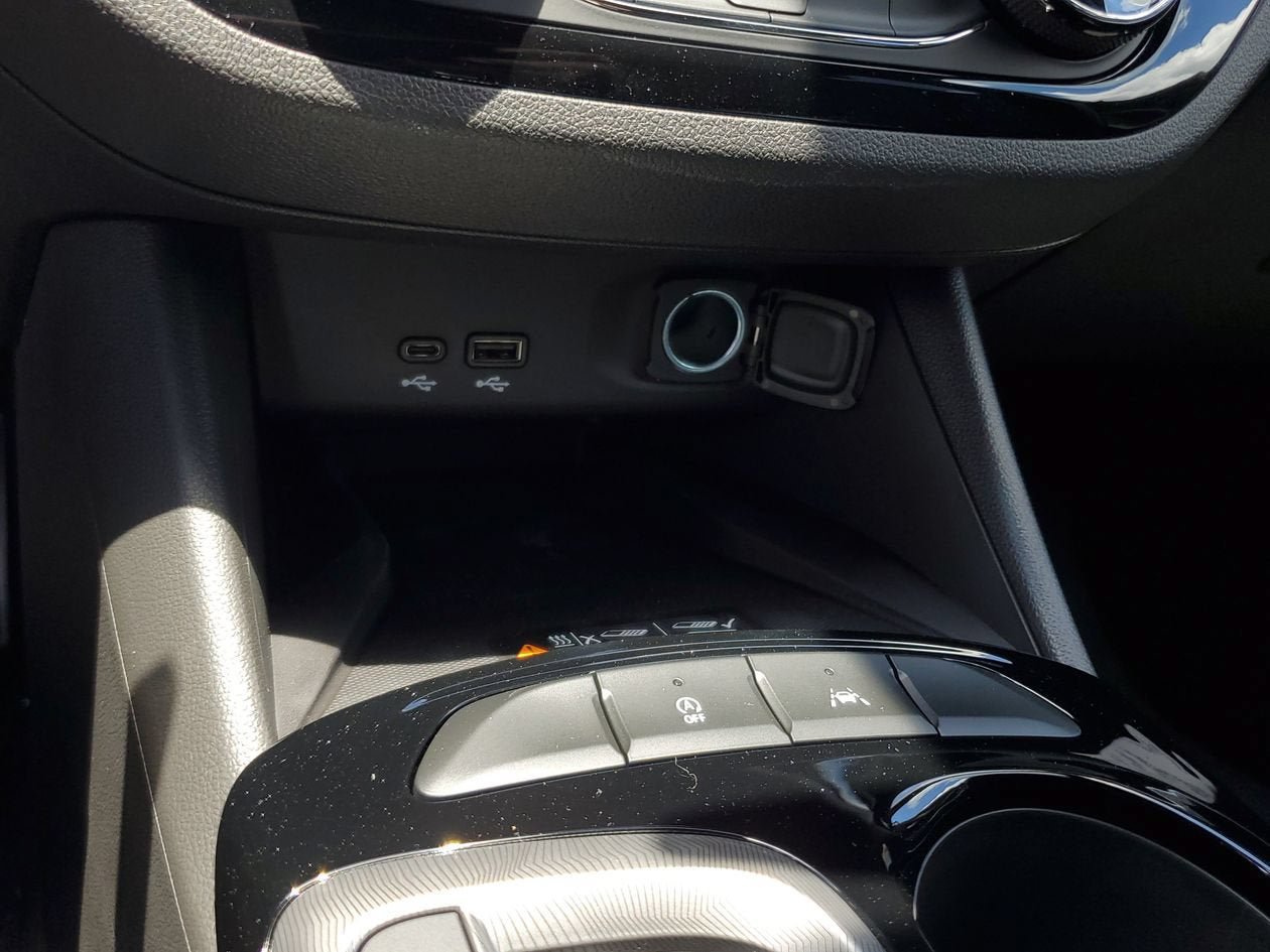 New 2026 Buick Envista Sport Touring w/ Convenience II Package FWD image 23