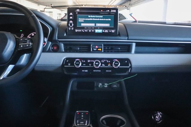 Used 2023 Honda Pilot Touring image 14