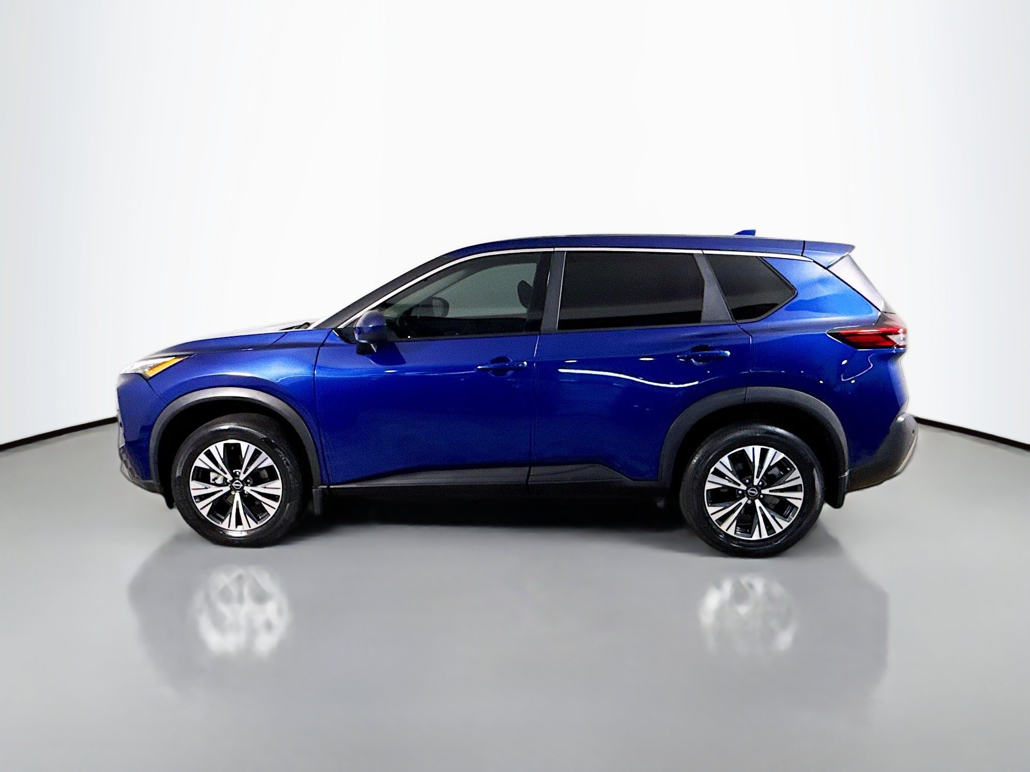 Used 2023 Nissan Rogue SV FWD image 6