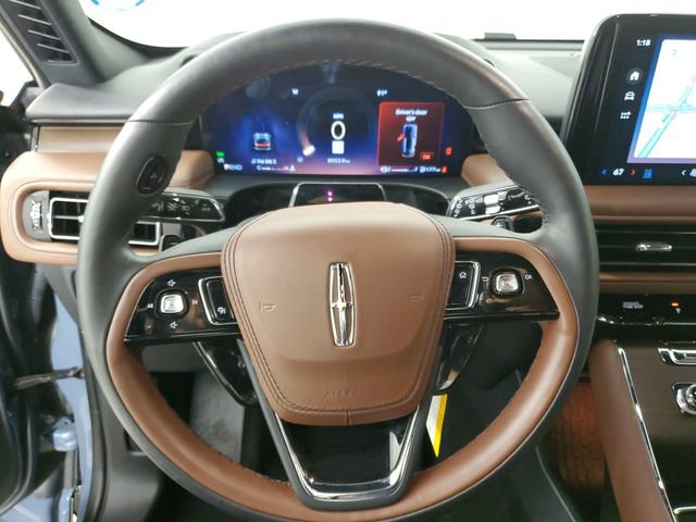 Used 2025 Lincoln Aviator Reserve w/ Illumination Package AWD/4WD image 24
