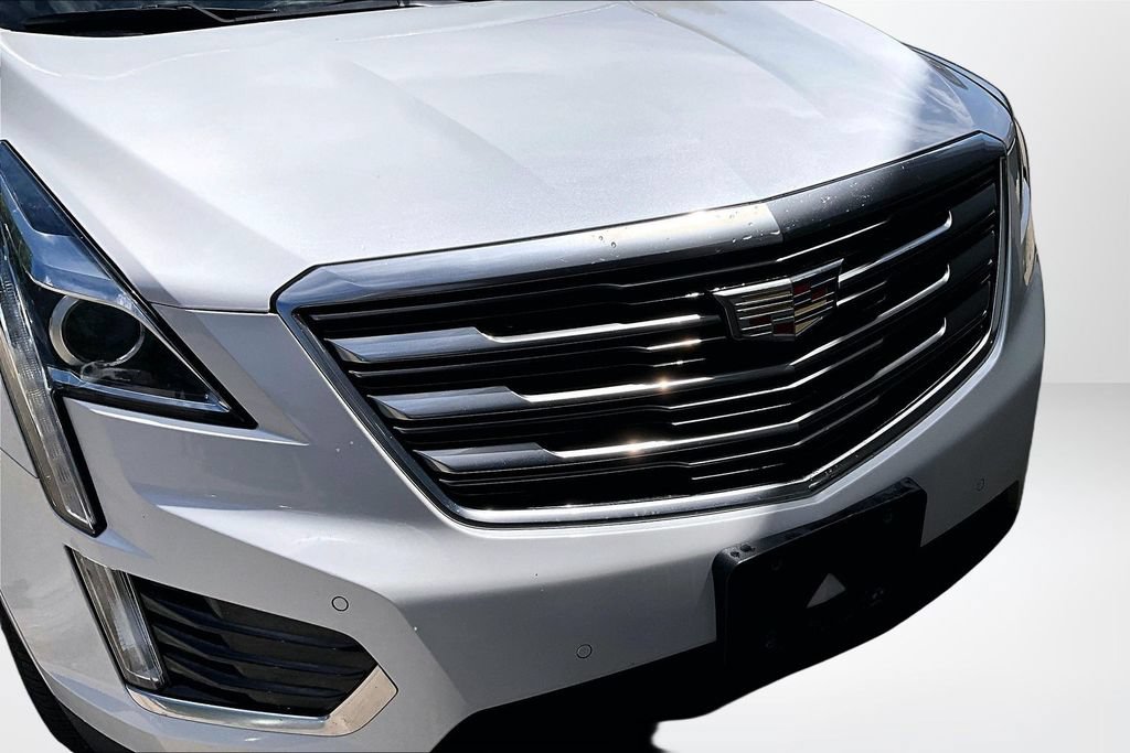 Used 2018 Cadillac XT5 Luxury w/ Driver Awareness Package AWD/4WD image 33