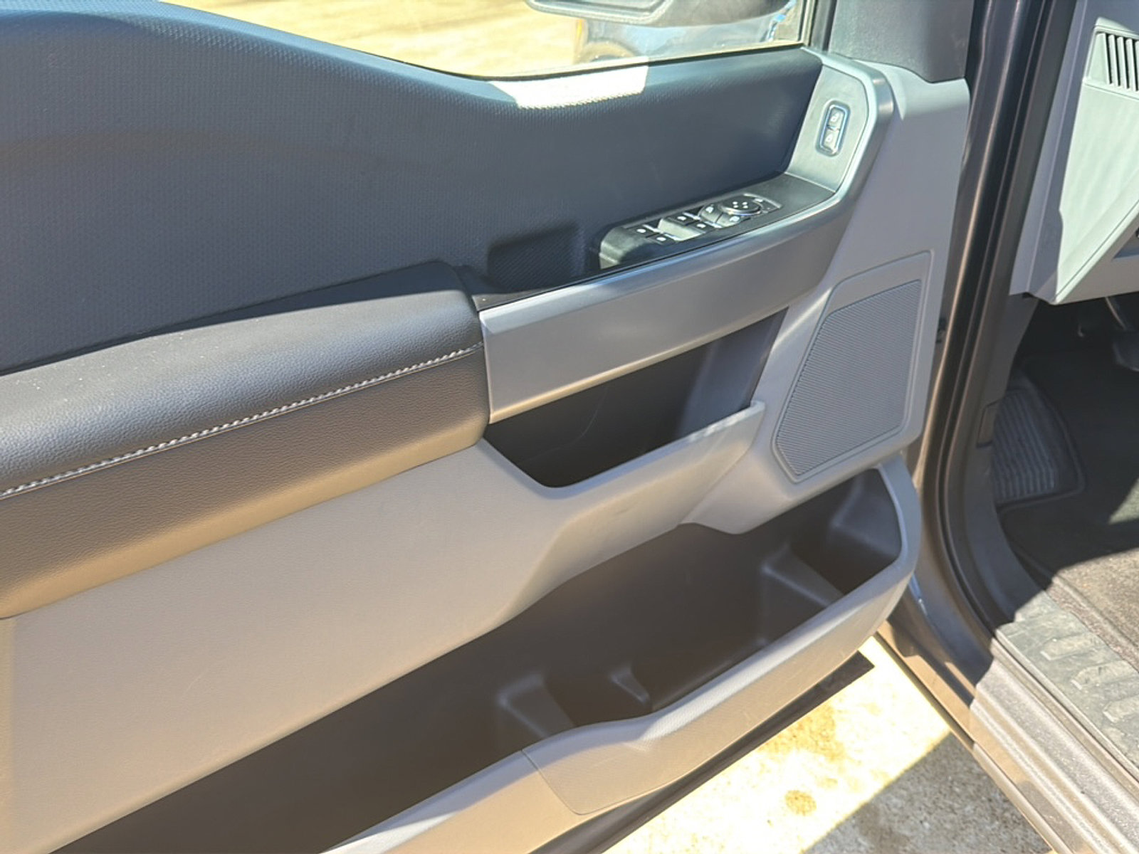 Used 2023 Ford F150 XLT AWD/4WD image 21