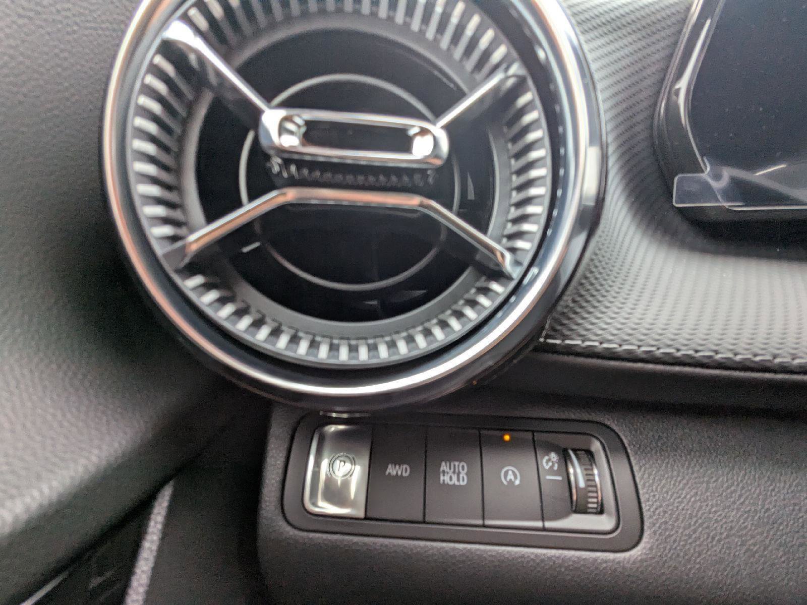 New 2026 Chevrolet Equinox LT w/ Convenience Package II image 44