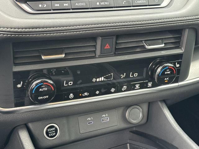 Used 2023 Nissan Rogue SV w/ SV Premium B Package FWD image 31