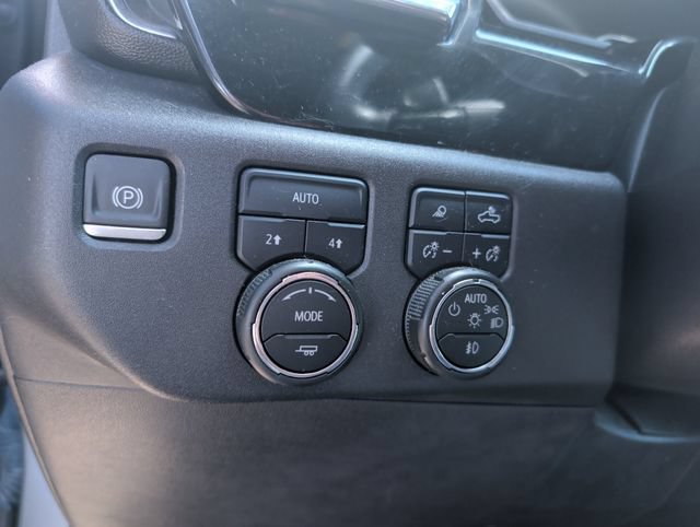 Used 2023 Chevrolet Silverado 1500 LTZ w/ LTZ Convenience Package II AWD/4WD image 26