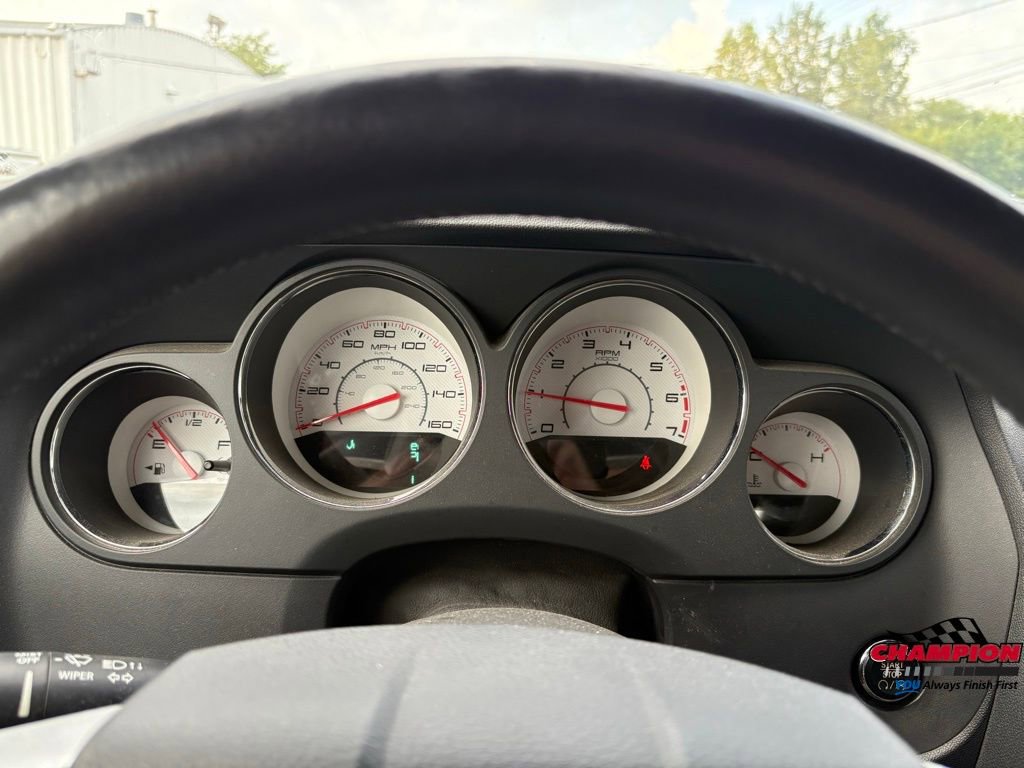 Used 2014 Dodge Challenger R/T image 19