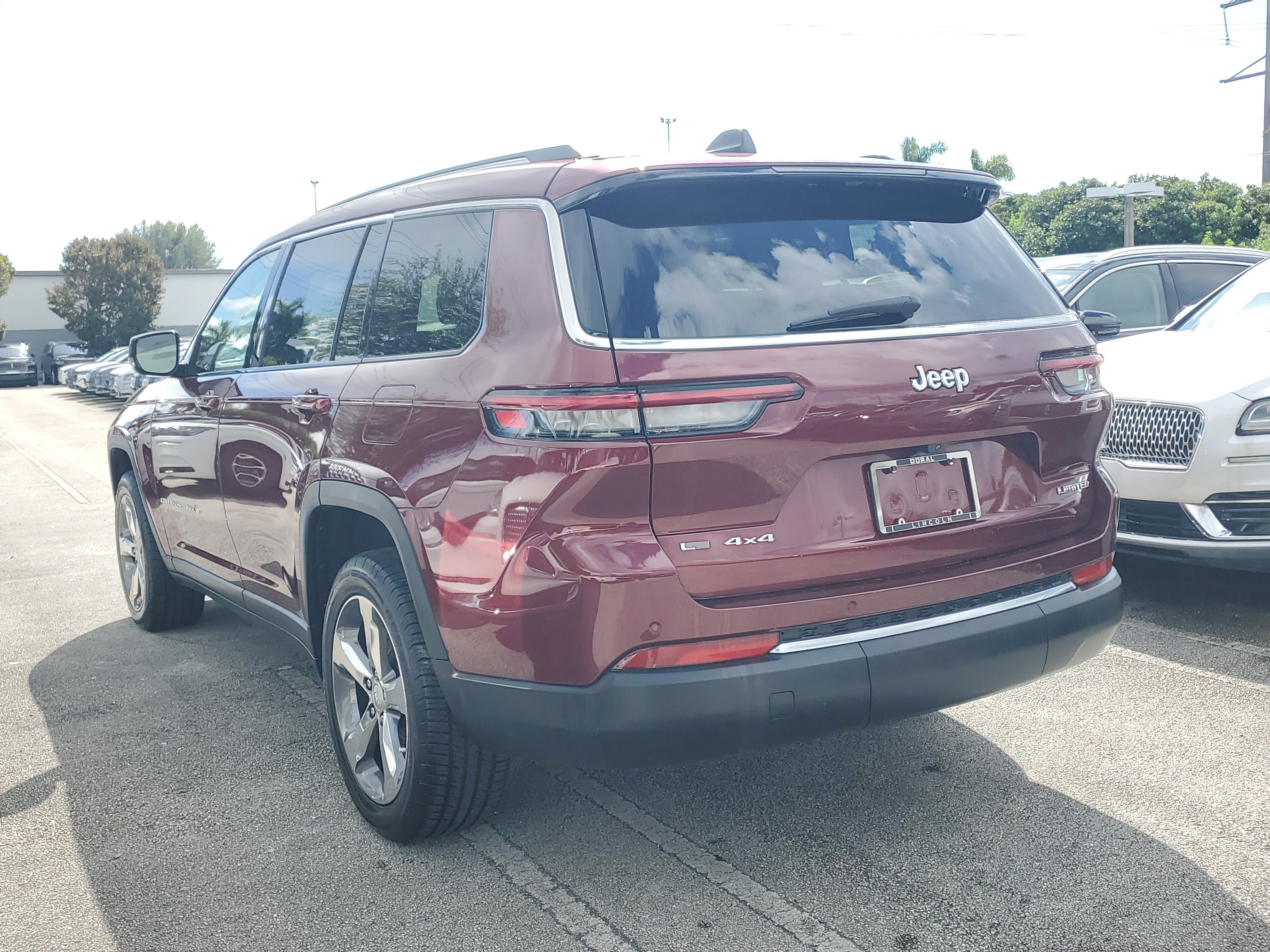 Used 2022 Jeep Grand Cherokee L Limited image 4