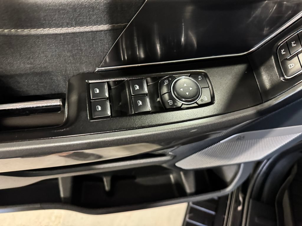 Used 2023 Ford F150 Lariat w/ Equipment Group 502A High AWD/4WD image 18