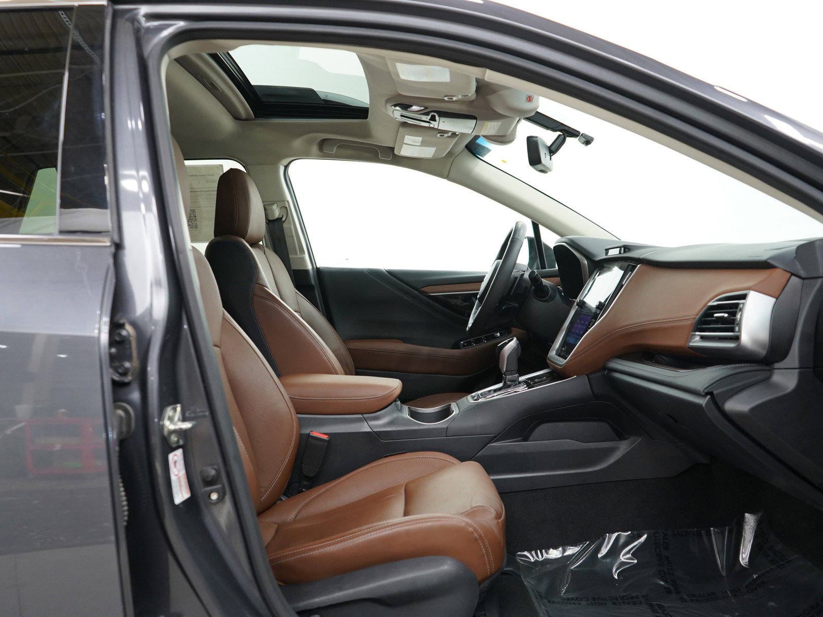 Used 2020 Subaru Outback Touring w/ Popular Package #2 image 10