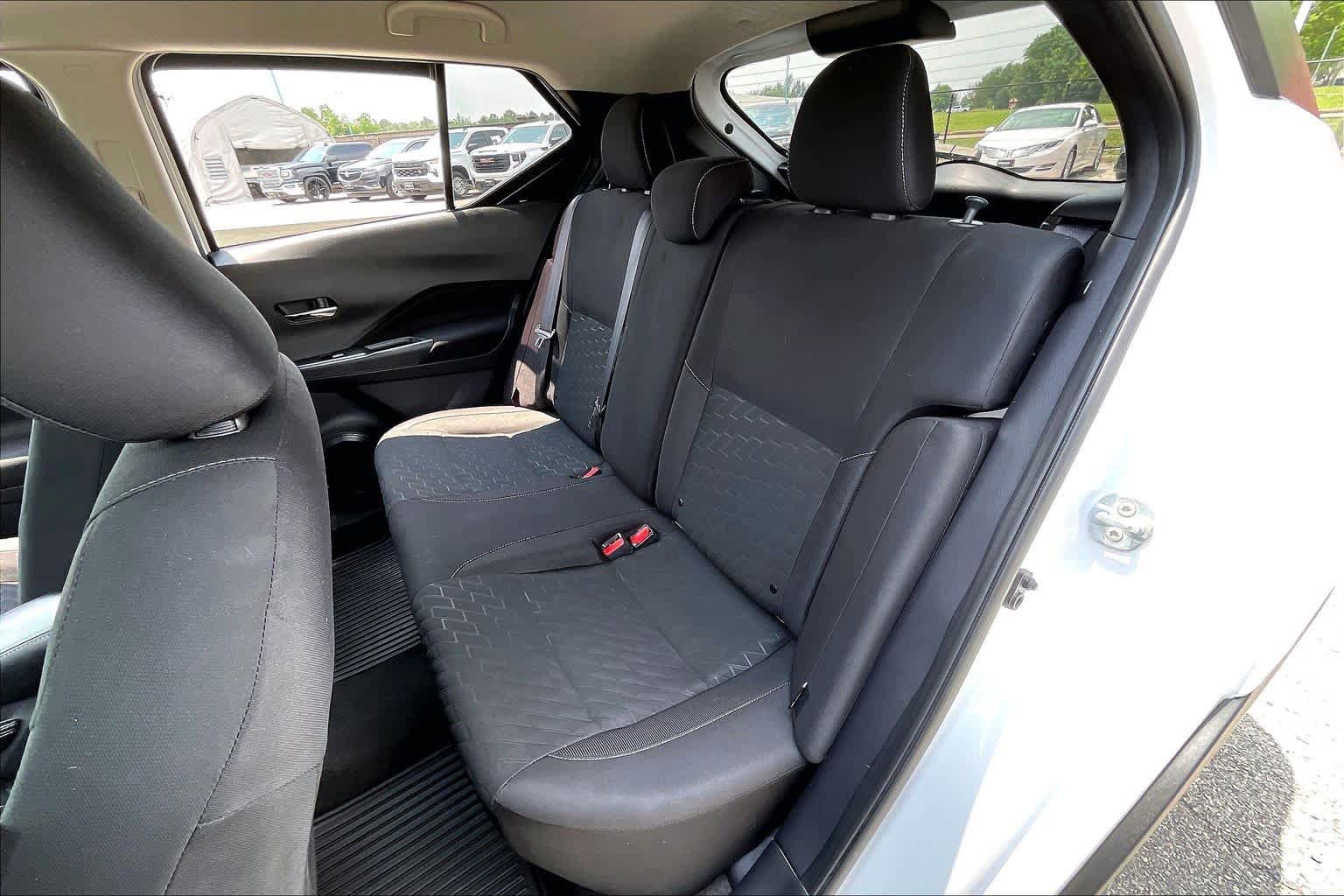 Used 2023 Nissan Kicks SV FWD image 18