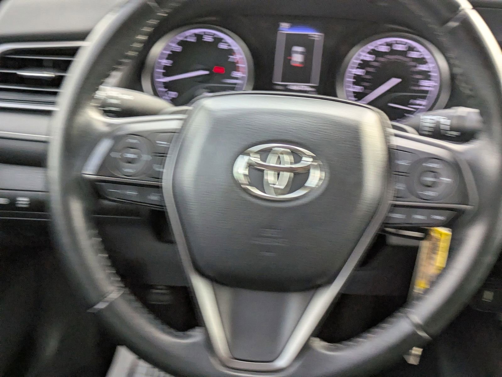 Used 2023 Toyota Camry SE image 20