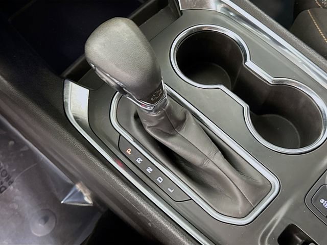 Used 2021 Chevrolet Traverse LT image 18