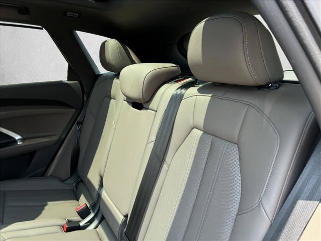 Used 2025 Audi Q5 Prestige AWD/4WD image 14