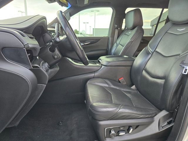 Used 2018 Cadillac Escalade ESV Platinum AWD/4WD image 3