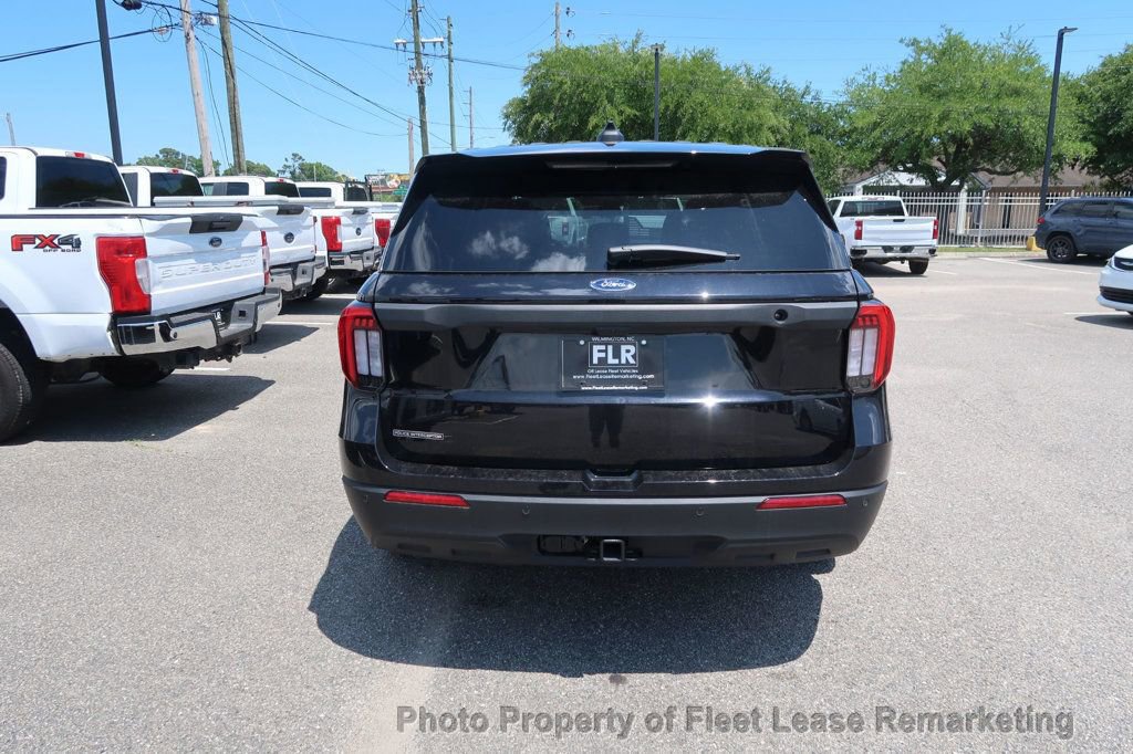Used 2025 Ford Explorer 4WD Police Interceptor image 4